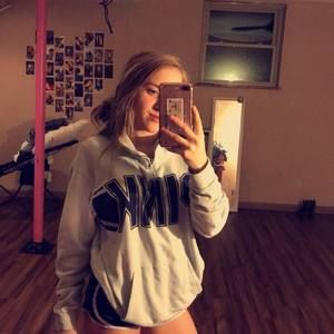 Meet your Posher, Zoe